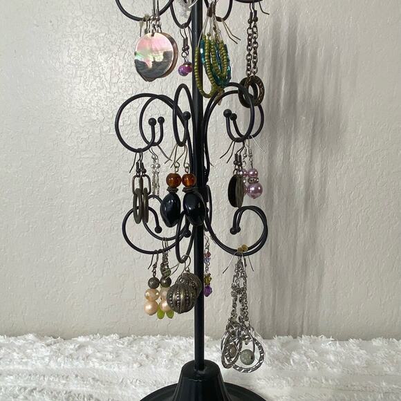 4 TIER EARRING TOWER Metal Eclectic with 24 Costume Jewelry Earring Sets - Picture 4 of 8